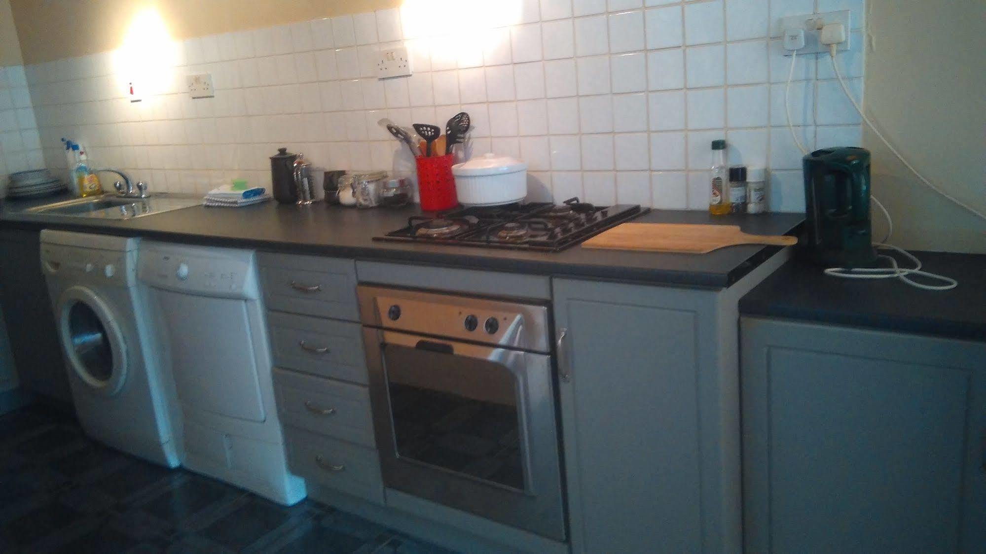 Clifden Apartment Bagian luar foto